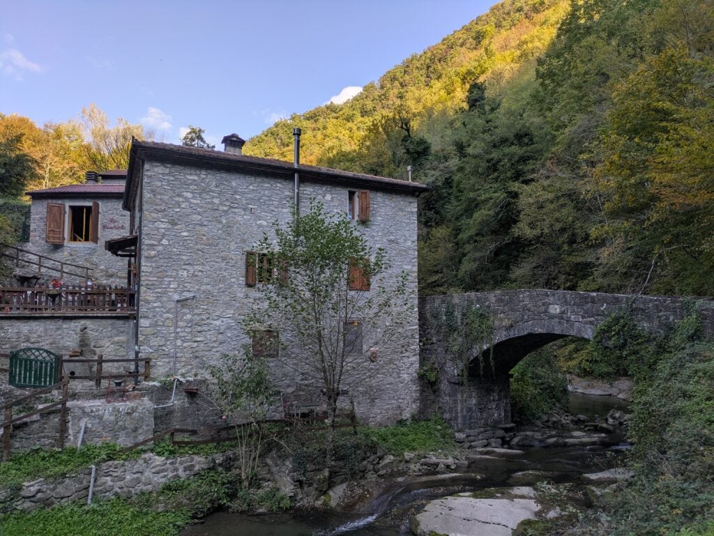 Il Molino di Genesio a Gavigno